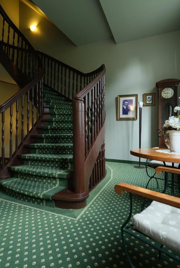 Gutshaus Redewisch Hotel & Restaurant Boltenhagen  Ngoại thất bức ảnh
