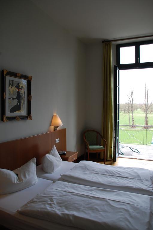 Gutshaus Redewisch Hotel & Restaurant Boltenhagen  Ngoại thất bức ảnh